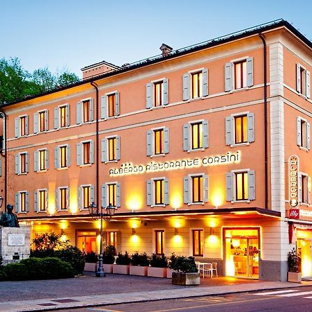 Albergo Ristorante Corsini パヴッロ・ネル・フリニャーノ エクステリア 写真