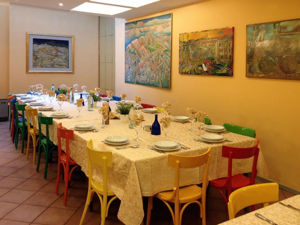 Albergo Ristorante Corsini パヴッロ・ネル・フリニャーノ エクステリア 写真